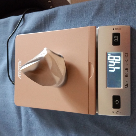 Blue & White Orca Agate and Clear Crystal Flame Carving. - Picture 6 of 6